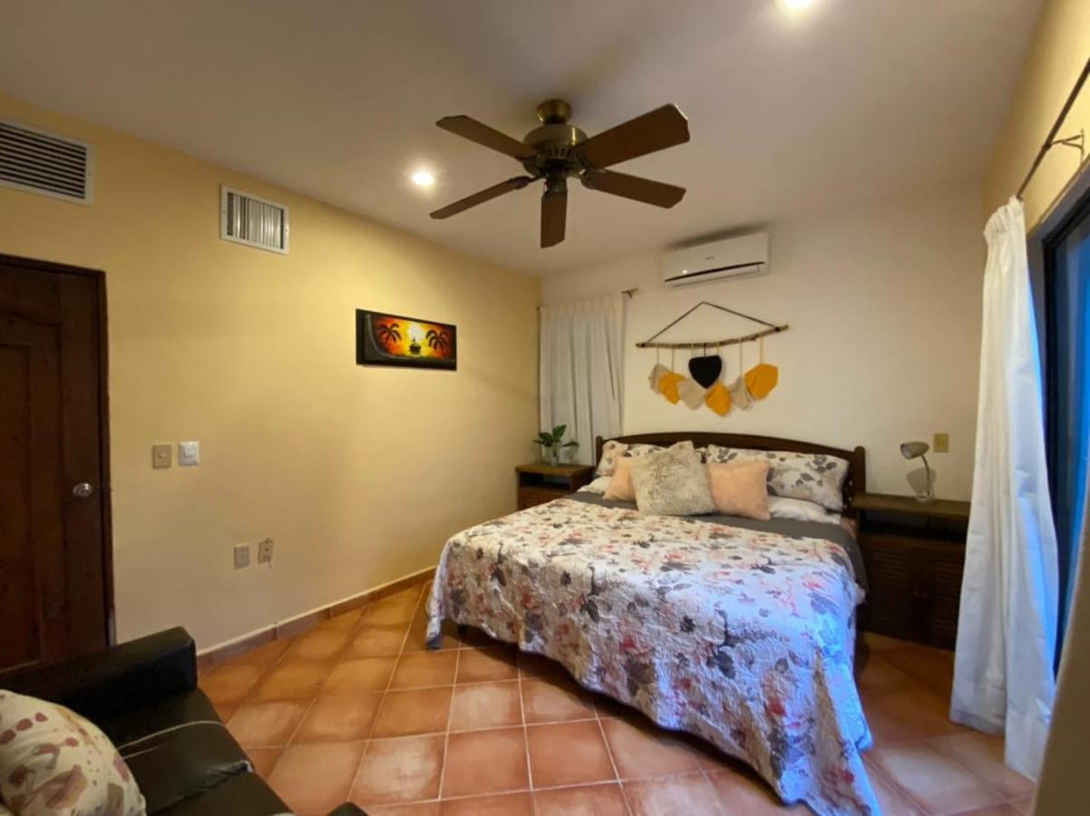 W/ Prime Location Mexican Colonial Style Apartamento Playa del Carmen