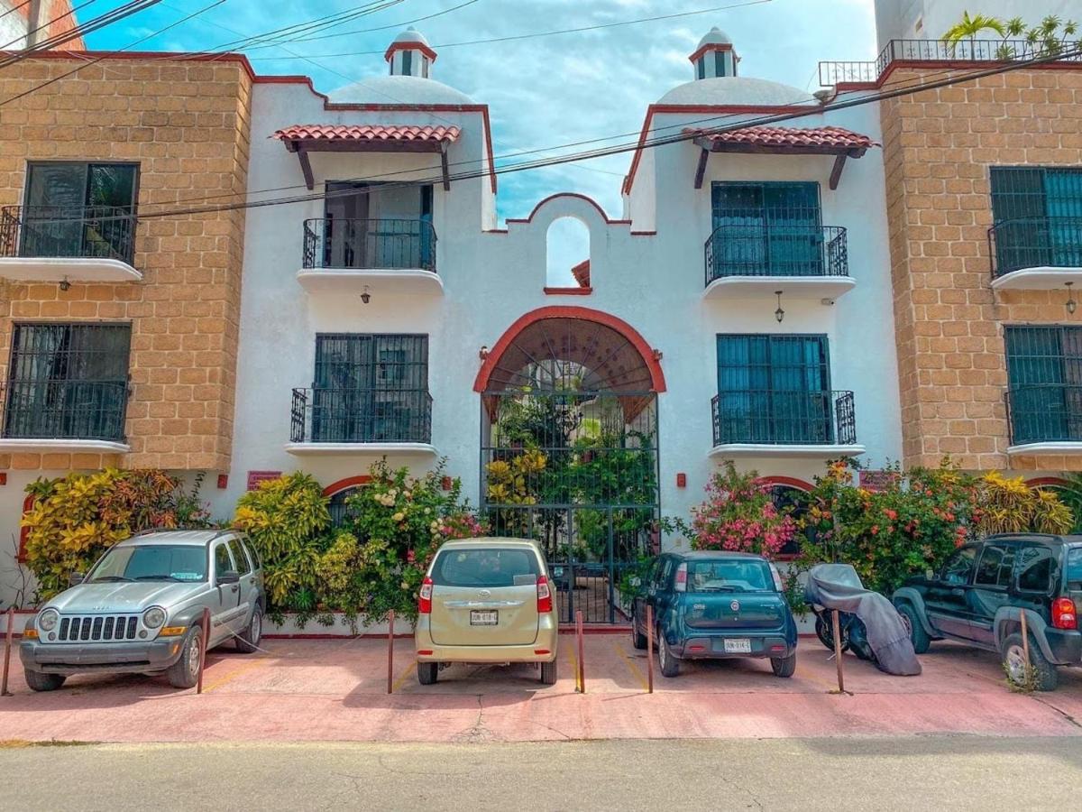W/ Prime Location Mexican Colonial Style Apartamento Playa del Carmen