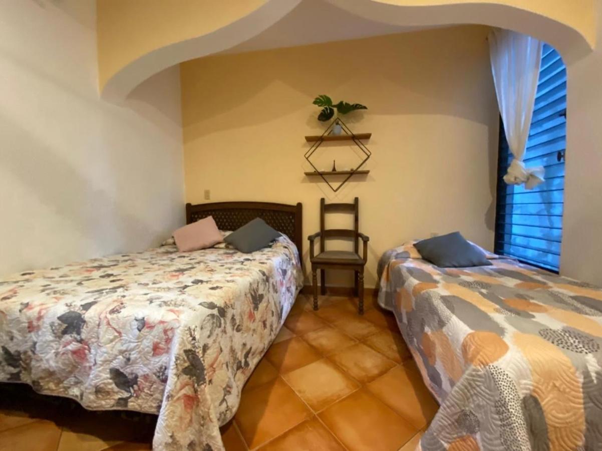 W/ Prime Location Mexican Colonial Style Apartamento Playa del Carmen