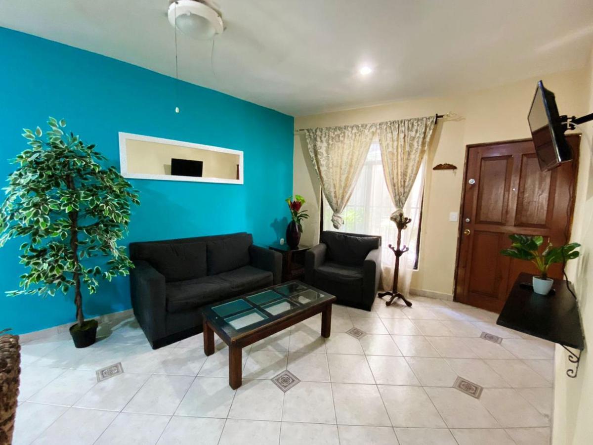 W/ Prime Location Mexican Colonial Style Apartamento